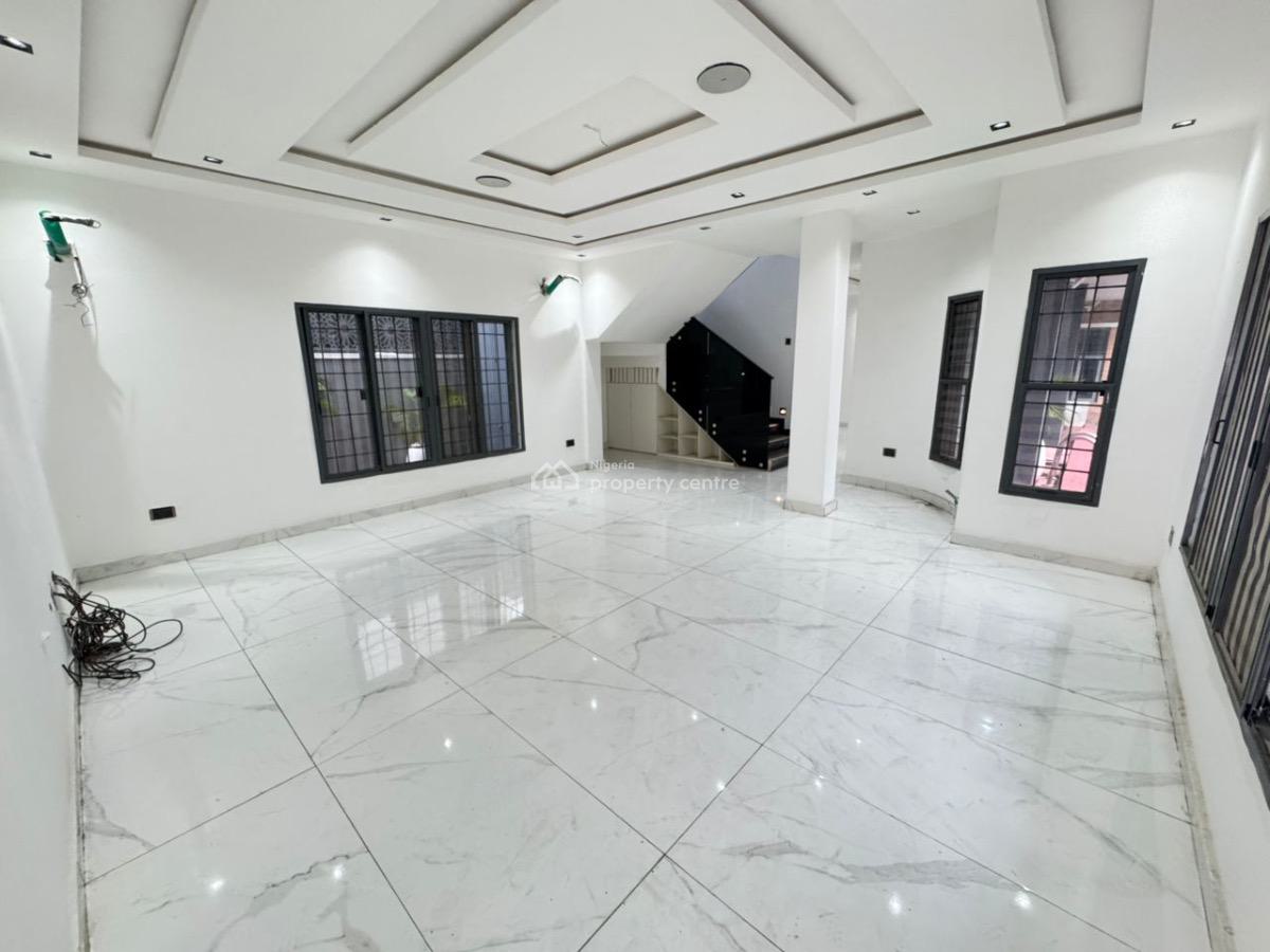 5 Bedroom Fully Detached House with Bq & Swimming Pool, Lekki Phase 1, Lekki, Lagos, Detached Duplex for Sale