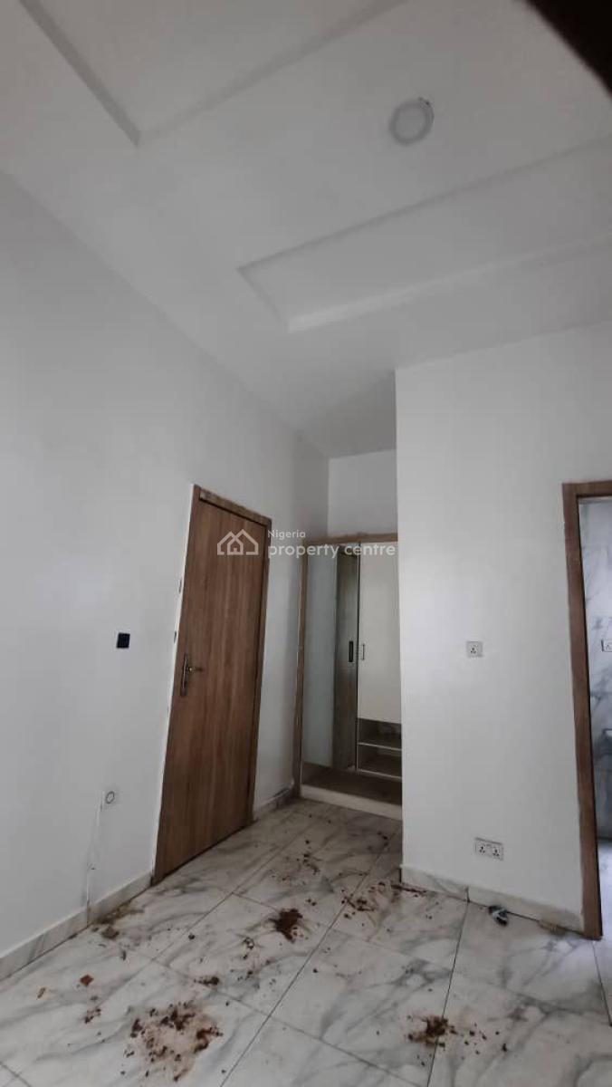 Luxury Spacious Room Upstairs in a Shared Apartment, Idado, Lekki, Lagos, Self Contain (single Rooms) for Rent