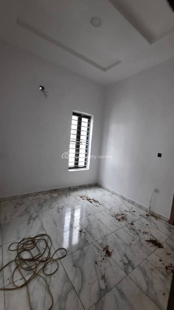 Luxury Spacious Room Upstairs in a Shared Apartment, Idado, Lekki, Lagos, Self Contain (single Rooms) for Rent