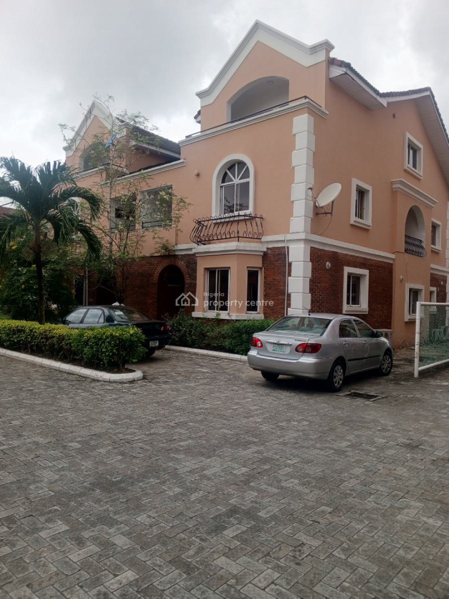 Luxury 4 Bedroom Terrace with Bq in Mini Estate, Parkview, Ikoyi, Lagos, Terraced Duplex for Rent