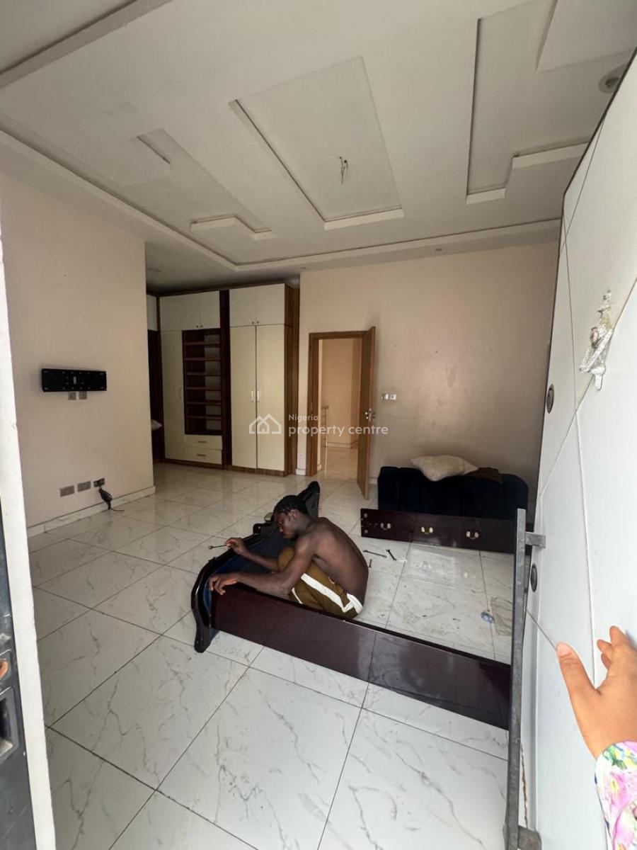 Luxury Masters Bedroom in a Shared Apartment, Ikota Villa Estate, Lekki, Lagos, Self Contain (single Rooms) for Rent