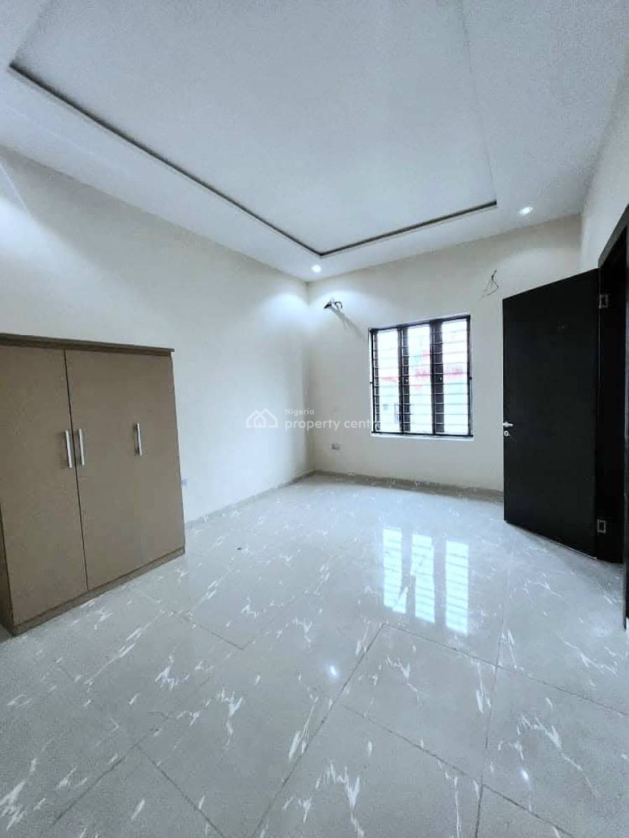 Spacious 4-bedroom Semi-detached House, Lekki Phase 1, Lekki, Lagos, House for Rent