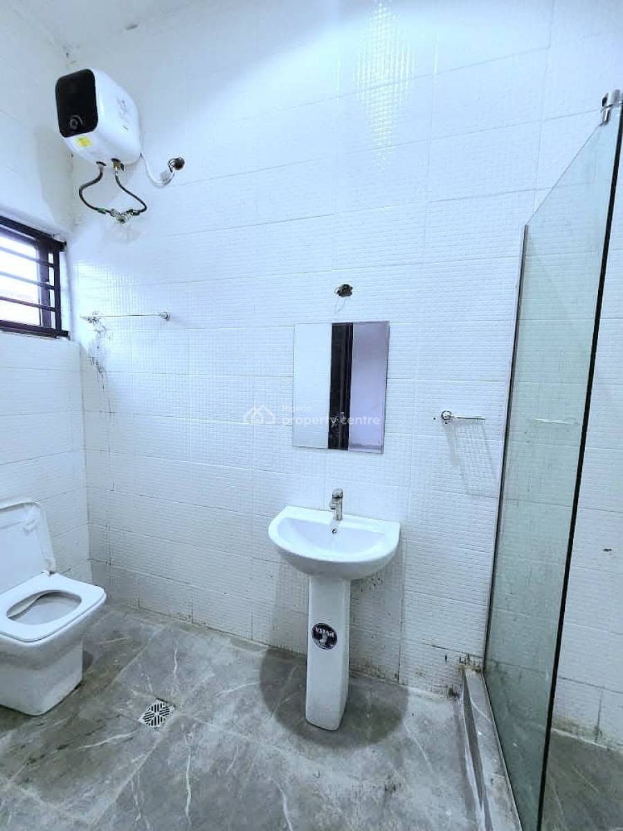 Spacious 4-bedroom Semi-detached House, Lekki Phase 1, Lekki, Lagos, House for Rent