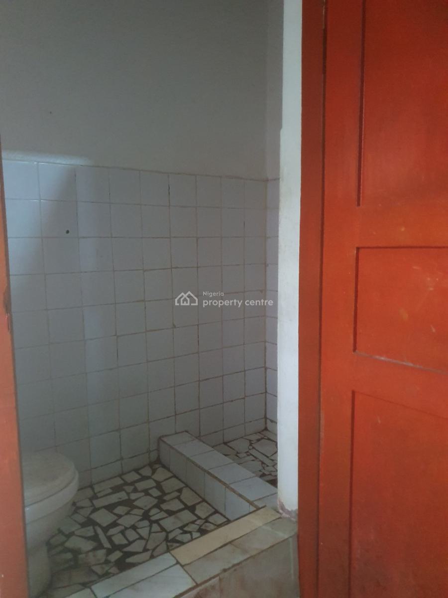 4bedroom Apartment, Ajao Estate, Isolo, Lagos, Flat / Apartment for Rent