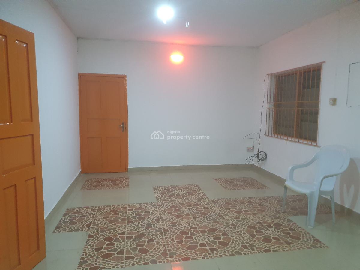 4bedroom Apartment, Ajao Estate, Isolo, Lagos, Flat / Apartment for Rent