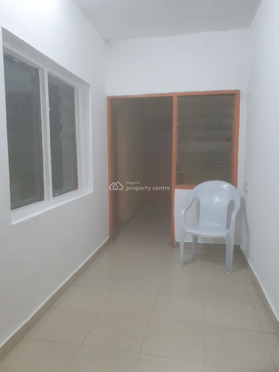 4bedroom Apartment, Ajao Estate, Isolo, Lagos, Flat / Apartment for Rent