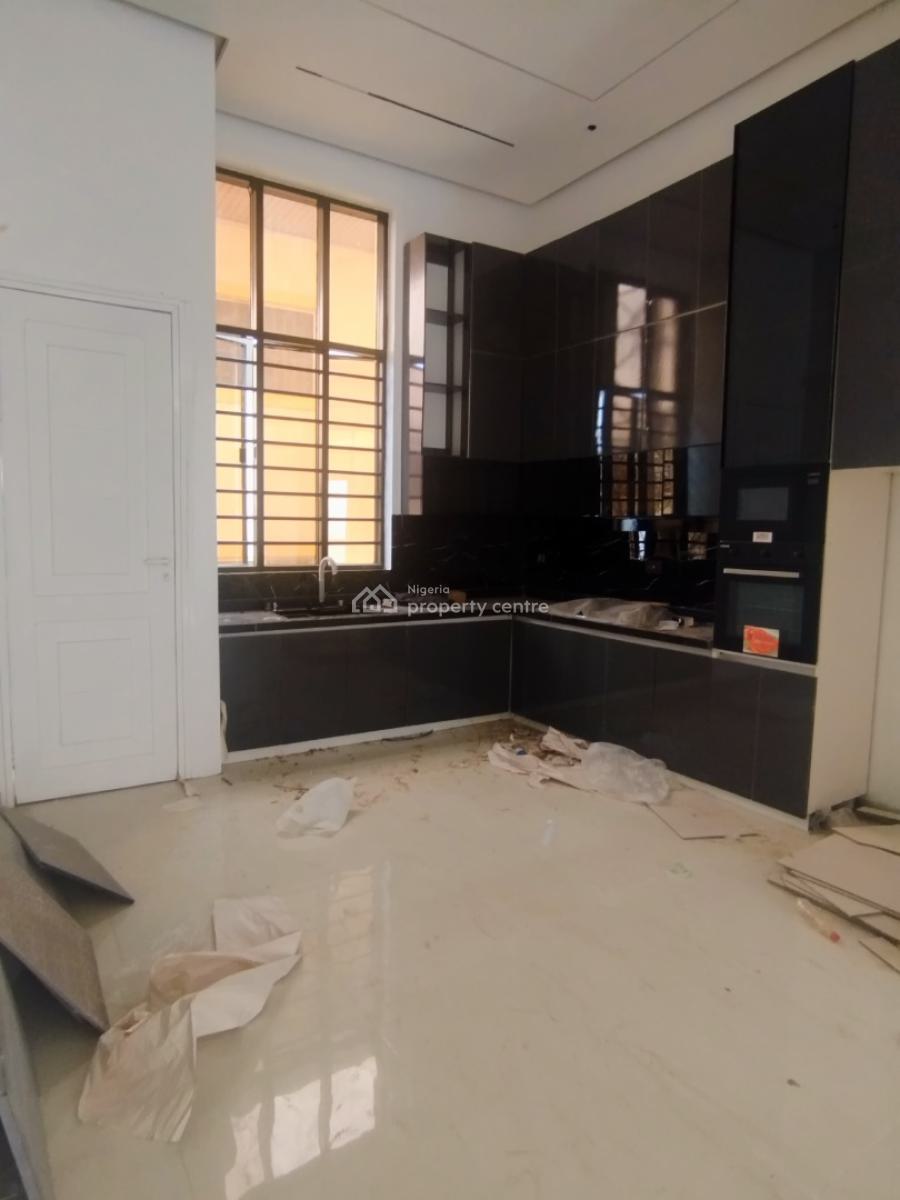 Newly Built, Luxury 3-bedroom Apartments, Off Admiralty Way, Lekki Phase 1, Lekki, Lagos, Flat / Apartment for Sale