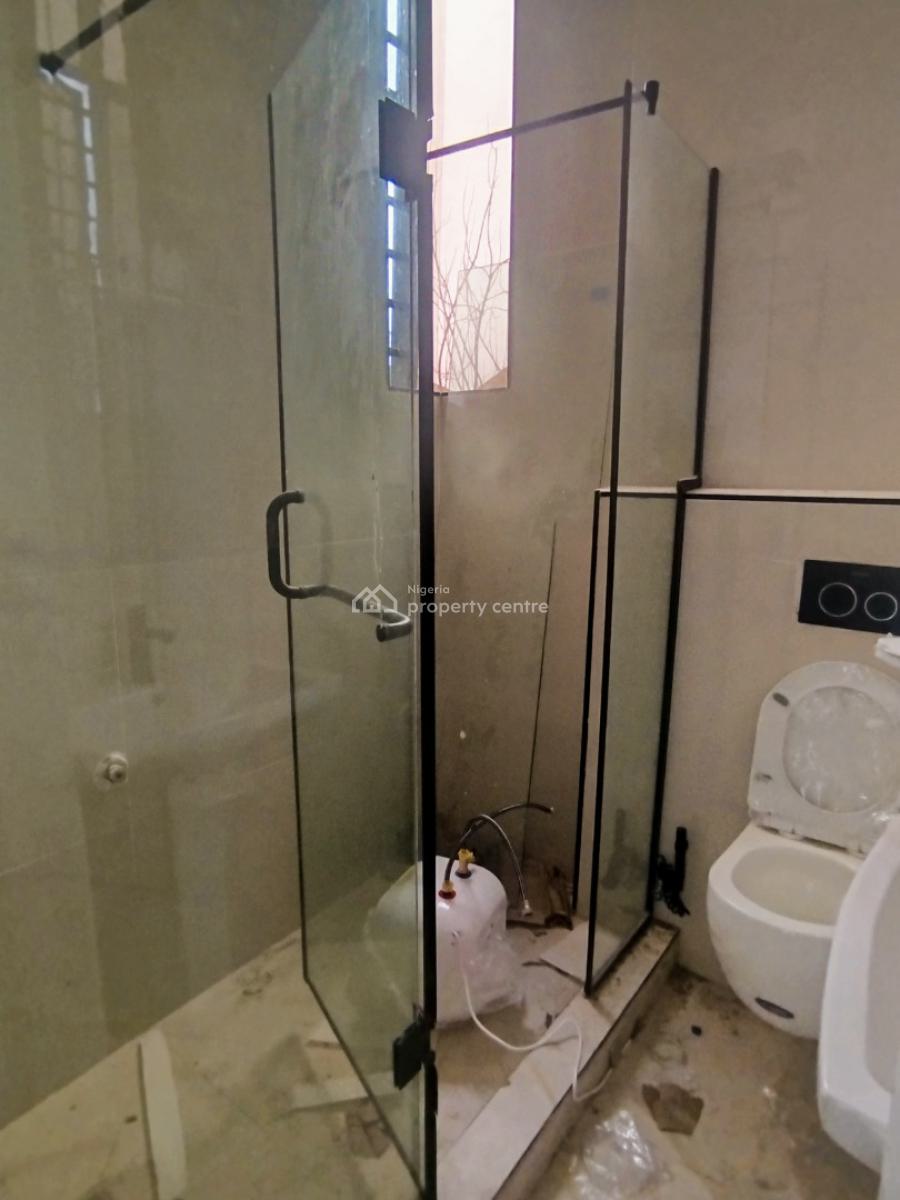 Newly Built, Luxury 3-bedroom Apartments, Off Admiralty Way, Lekki Phase 1, Lekki, Lagos, Flat / Apartment for Sale