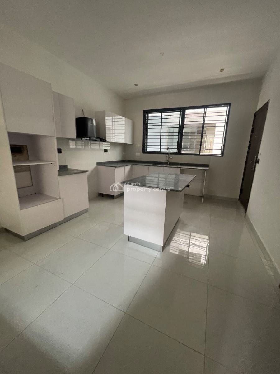 5 and 4 Bedroom, Inside a Gated Estate, Lekki Phase 1, Lekki, Lagos, Terraced Duplex for Rent