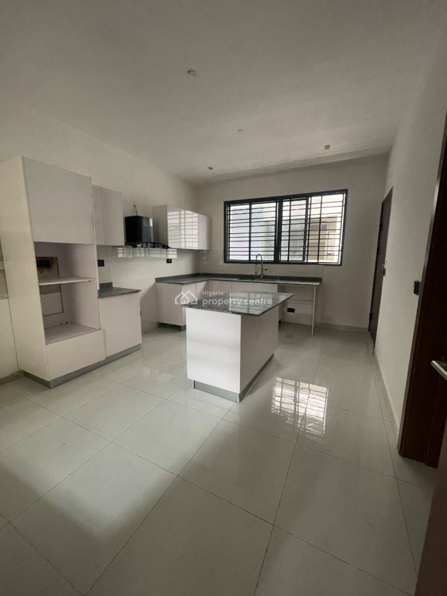 5 and 4 Bedroom, Inside a Gated Estate, Lekki Phase 1, Lekki, Lagos, Terraced Duplex for Rent