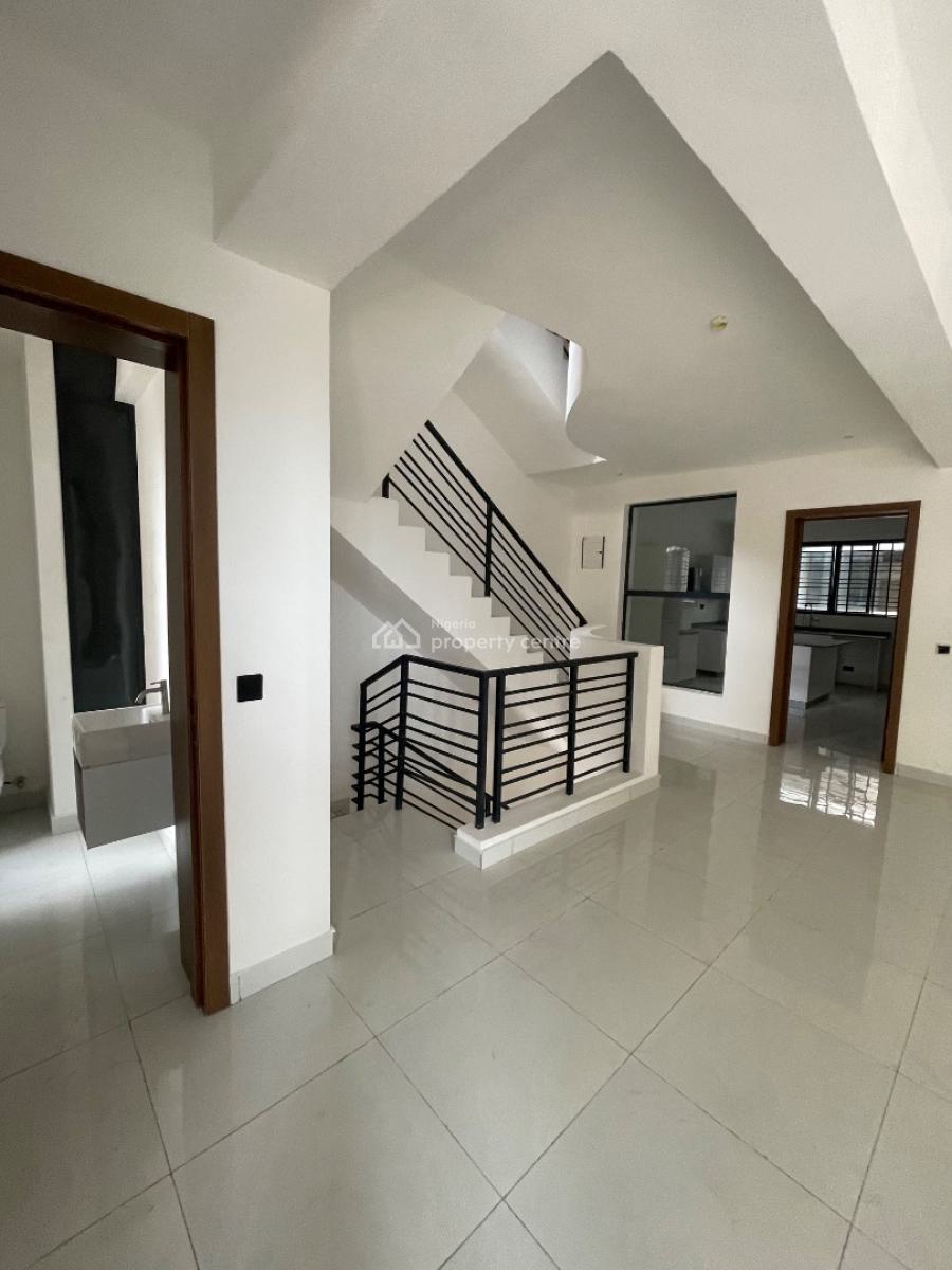 5 and 4 Bedroom, Inside a Gated Estate, Lekki Phase 1, Lekki, Lagos, Terraced Duplex for Rent