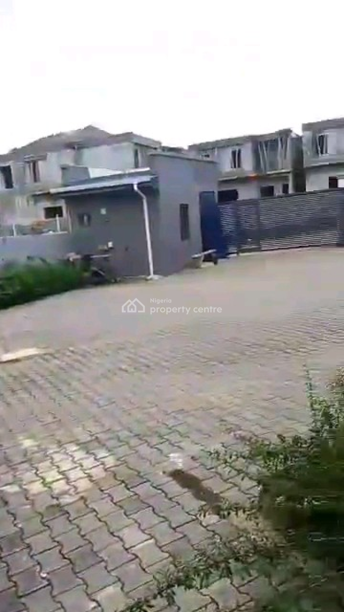 Modern 4-bedroom Terrace Duplex with Bq in Durumi, By American International School, Durumi, Abuja, Terraced Duplex for Sale
