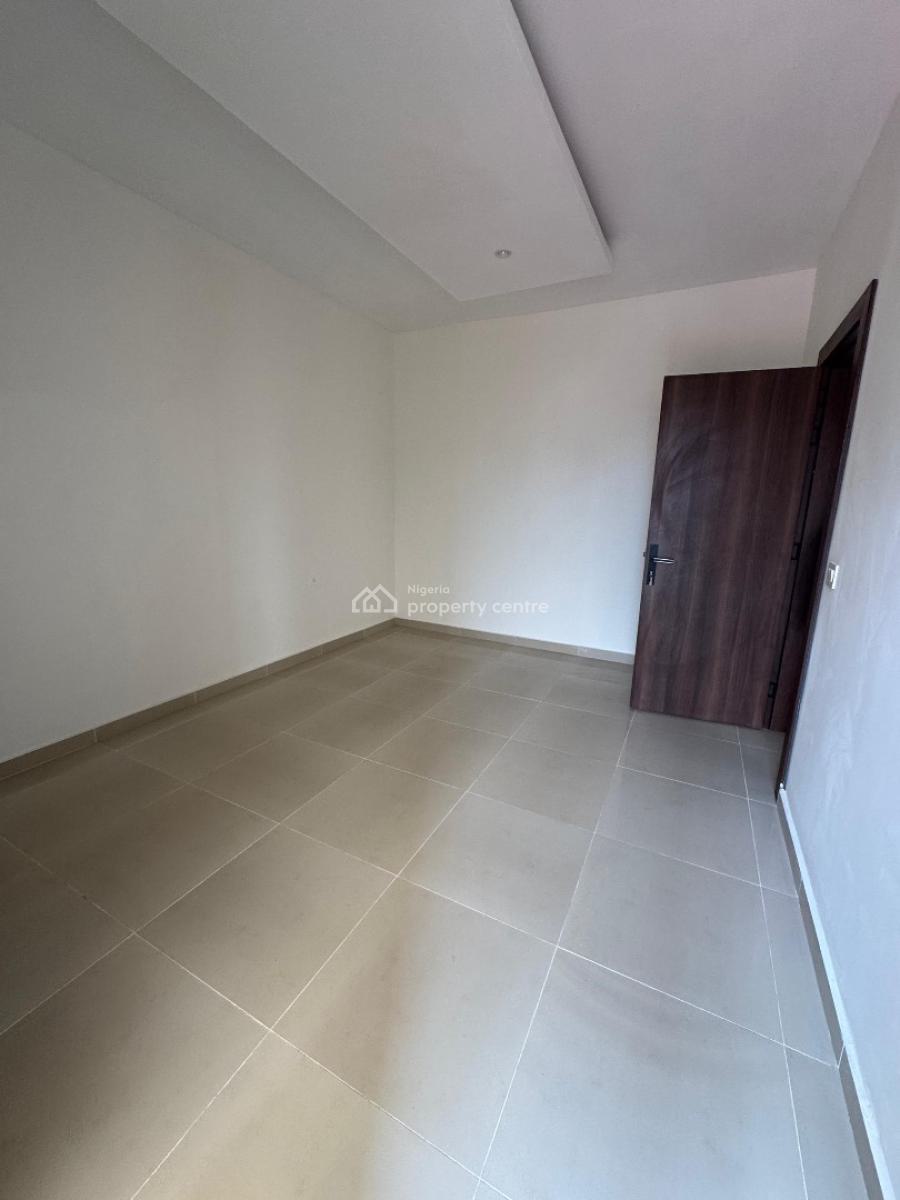 Luxury 3 Bedroom Apartment with Pool, Off Ajose Adeogun, Victoria Island (vi), Lagos, Flat / Apartment for Rent