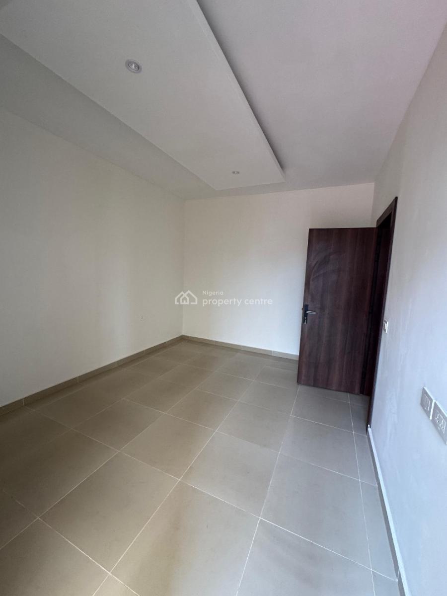 Luxury 3 Bedroom Apartment with Pool, Off Ajose Adeogun, Victoria Island (vi), Lagos, Flat / Apartment for Rent