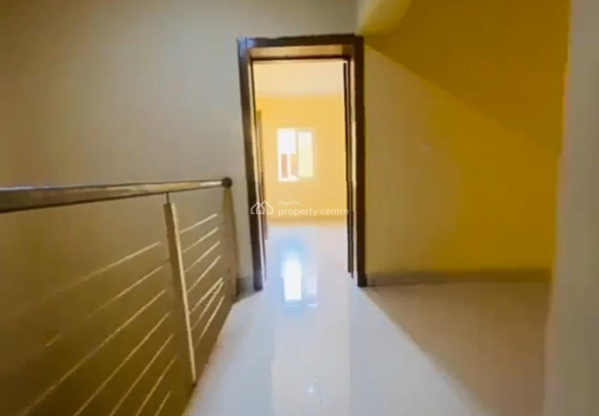 Standard Room ( Upstairs) - Video Available, Grand Court Estate Orchid Road, Lekki, Lagos, Self Contain (single Rooms) for Rent