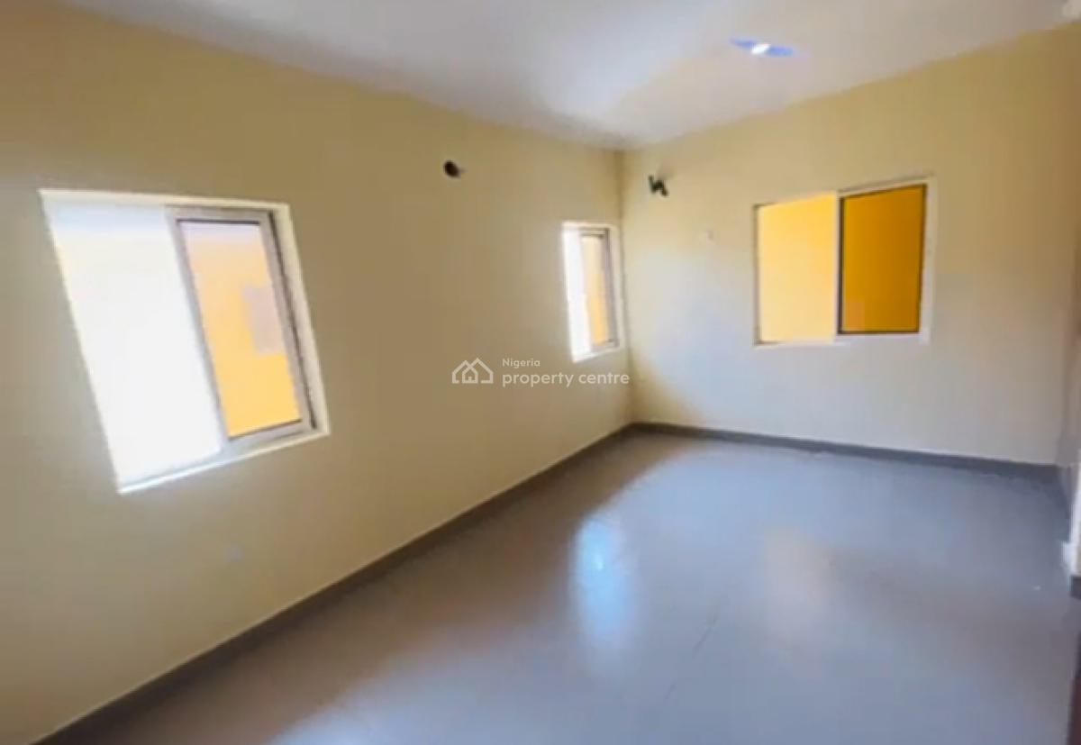 Standard Room ( Upstairs) - Video Available, Grand Court Estate Orchid Road, Lekki, Lagos, Self Contain (single Rooms) for Rent
