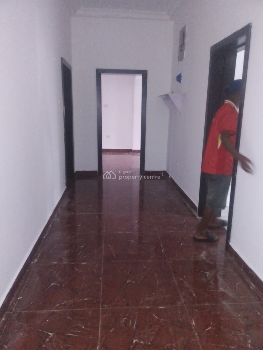 Well Maintained 3 Bedroom Flat, Majek Area.., Sangotedo, Ajah, Lagos, Flat / Apartment for Rent