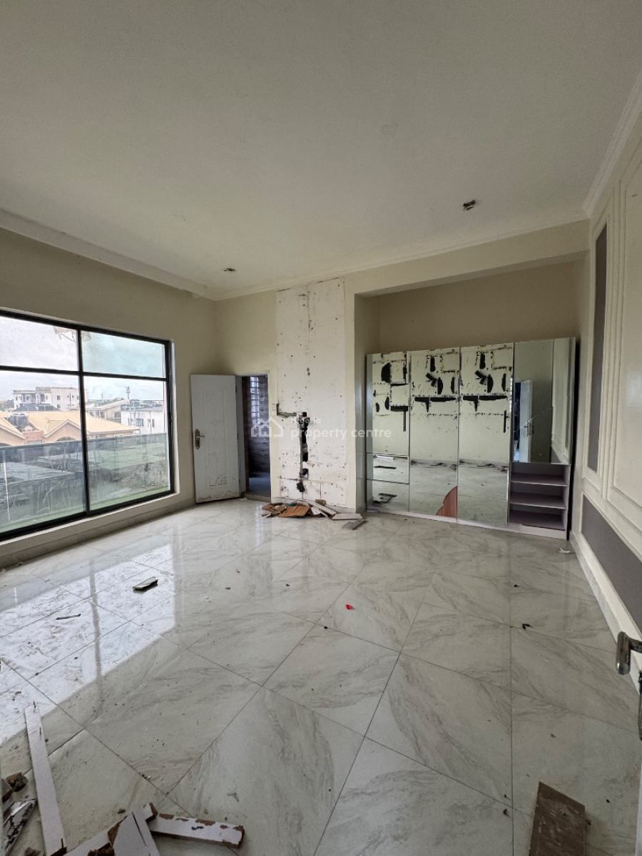 Spacious 2 Bedroom Apartment, Ologolo, Lekki, Lagos, Flat / Apartment for Rent