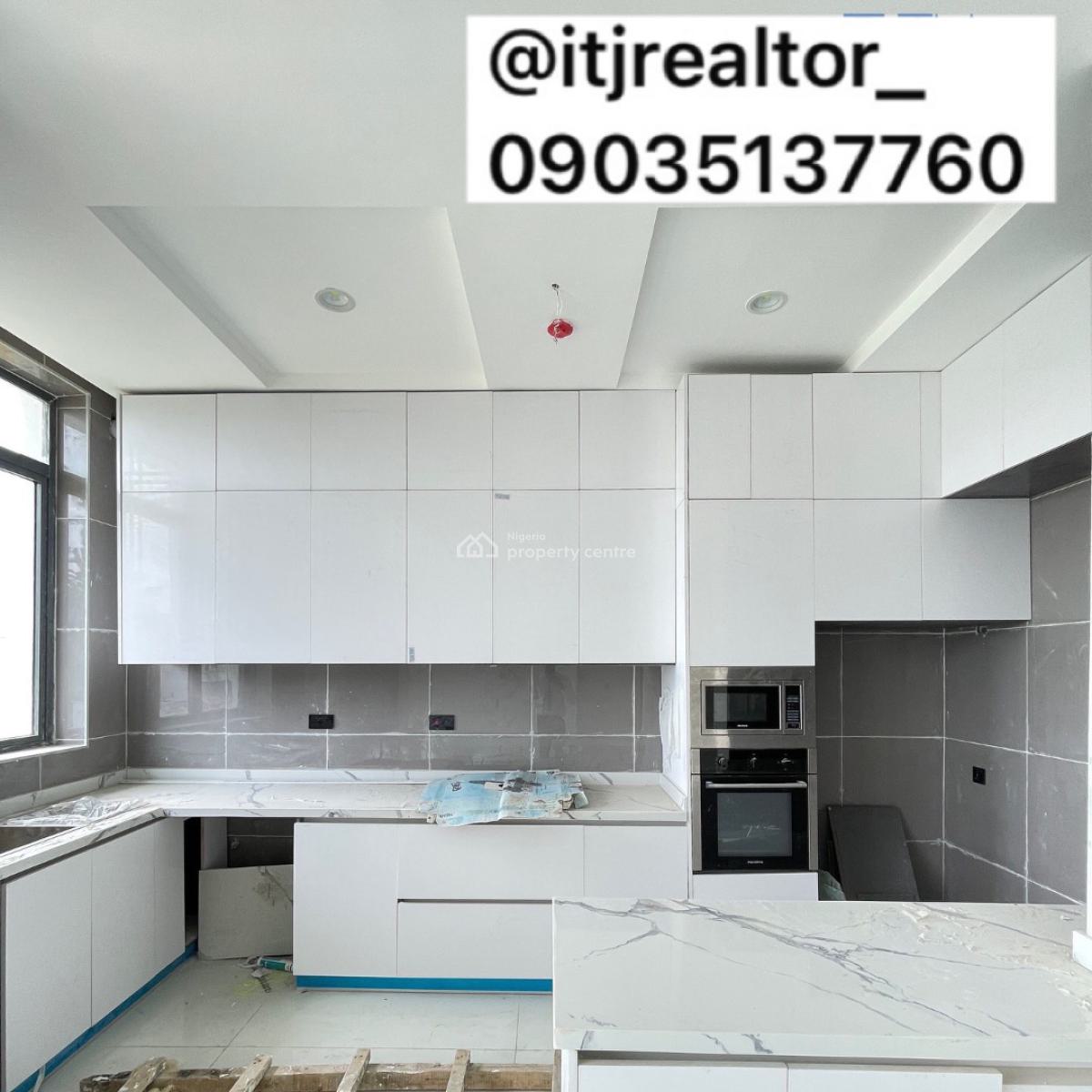 Lovely 2 Bedroom Apartment with Swimming Pool and Bq, Lekki Phase 1, Lekki, Lagos, Block of Flats for Sale
