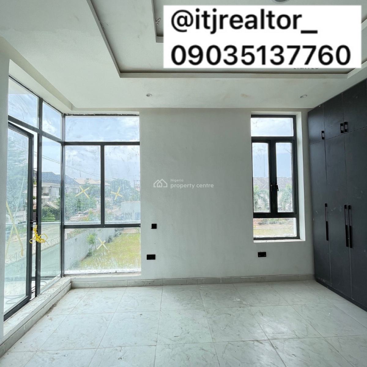 Lovely 2 Bedroom Apartment with Swimming Pool and Bq, Lekki Phase 1, Lekki, Lagos, Block of Flats for Sale