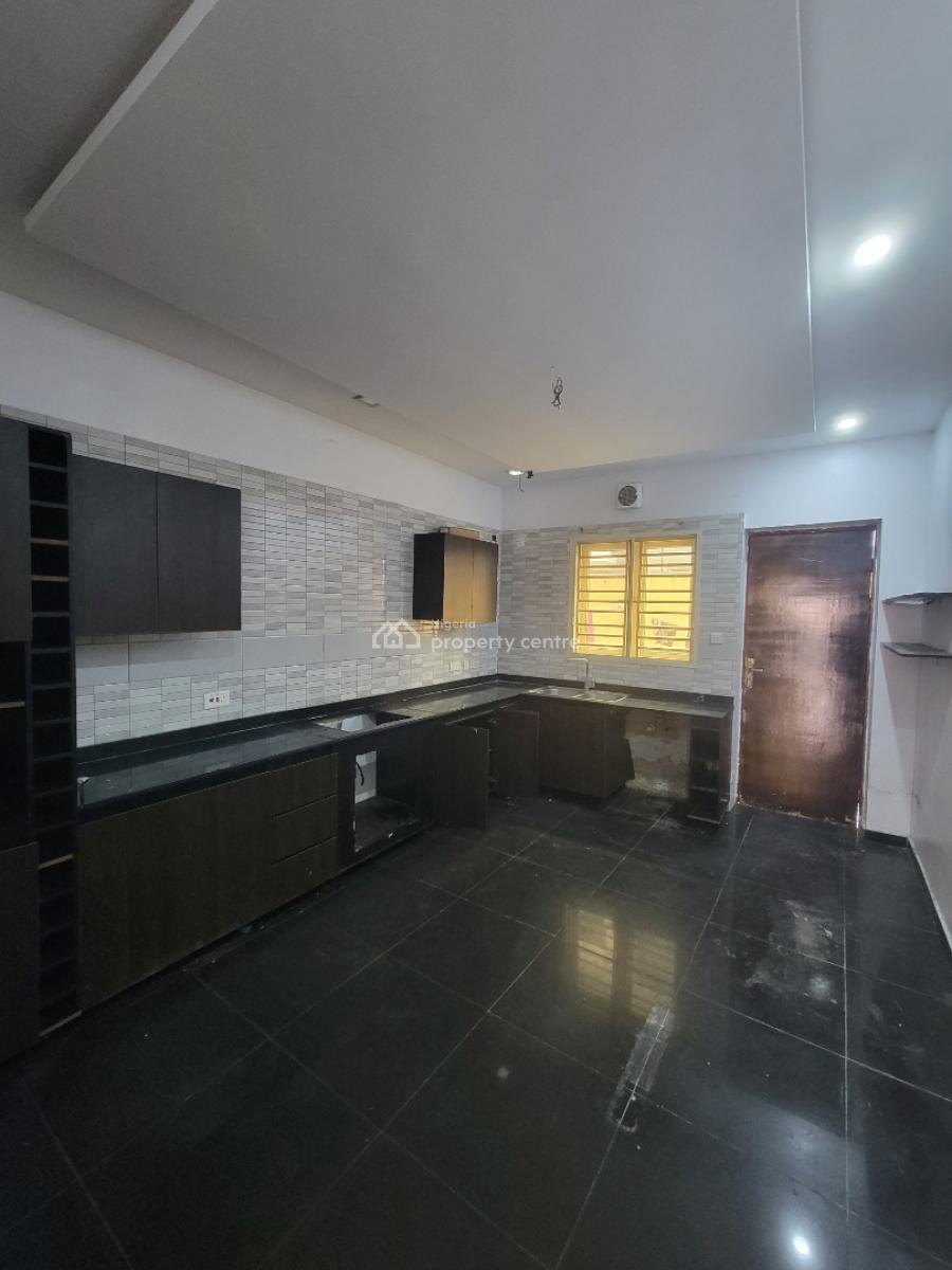 4 Bedroom Maisonette, Lekki Phase 1, Lekki, Lagos, Terraced Duplex for Rent