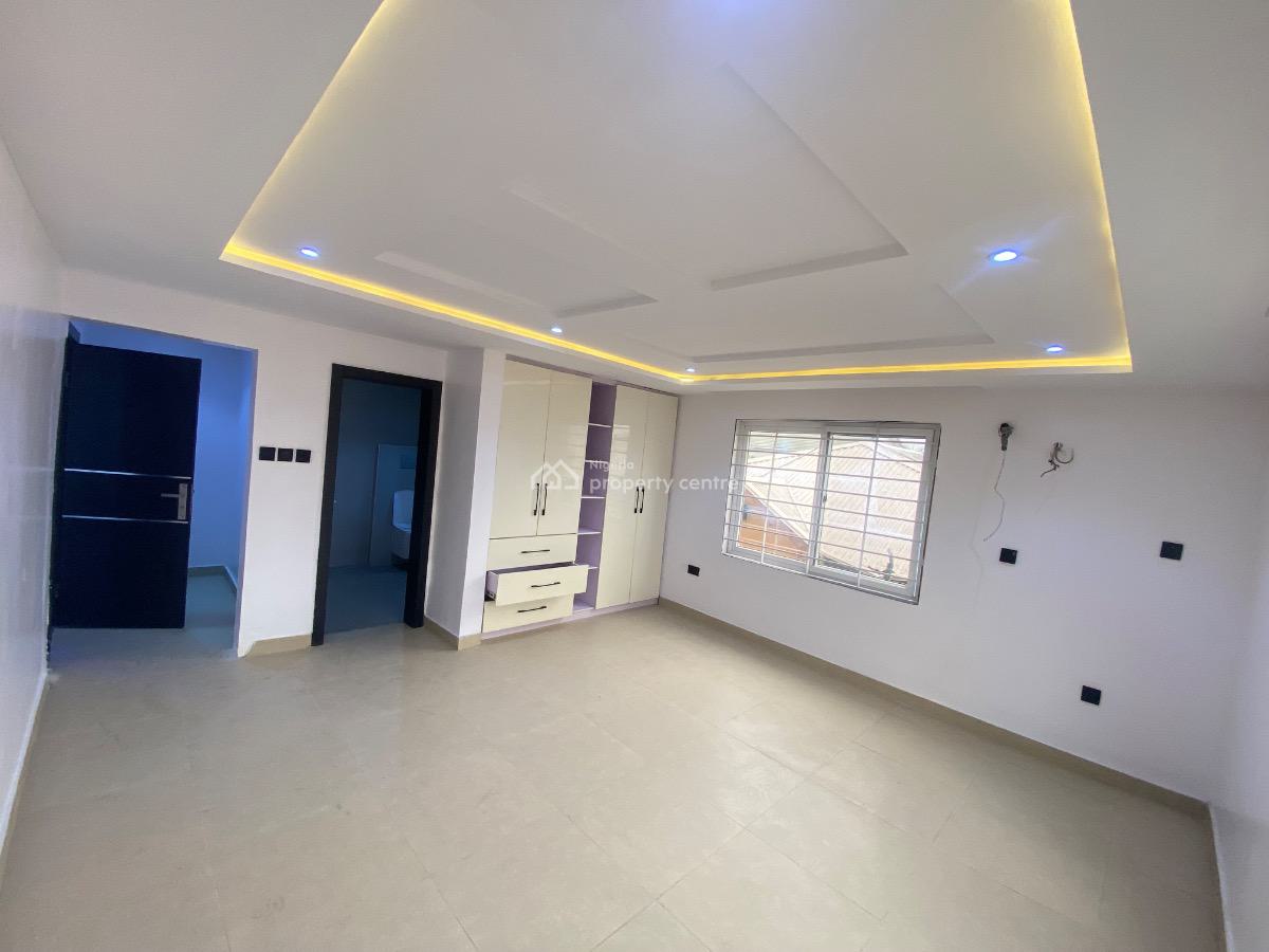 Luxury 3 Bedroom with Bq, Off Babatunde Anjose, Lekki Phase 1, Lekki, Lagos, Flat / Apartment for Rent