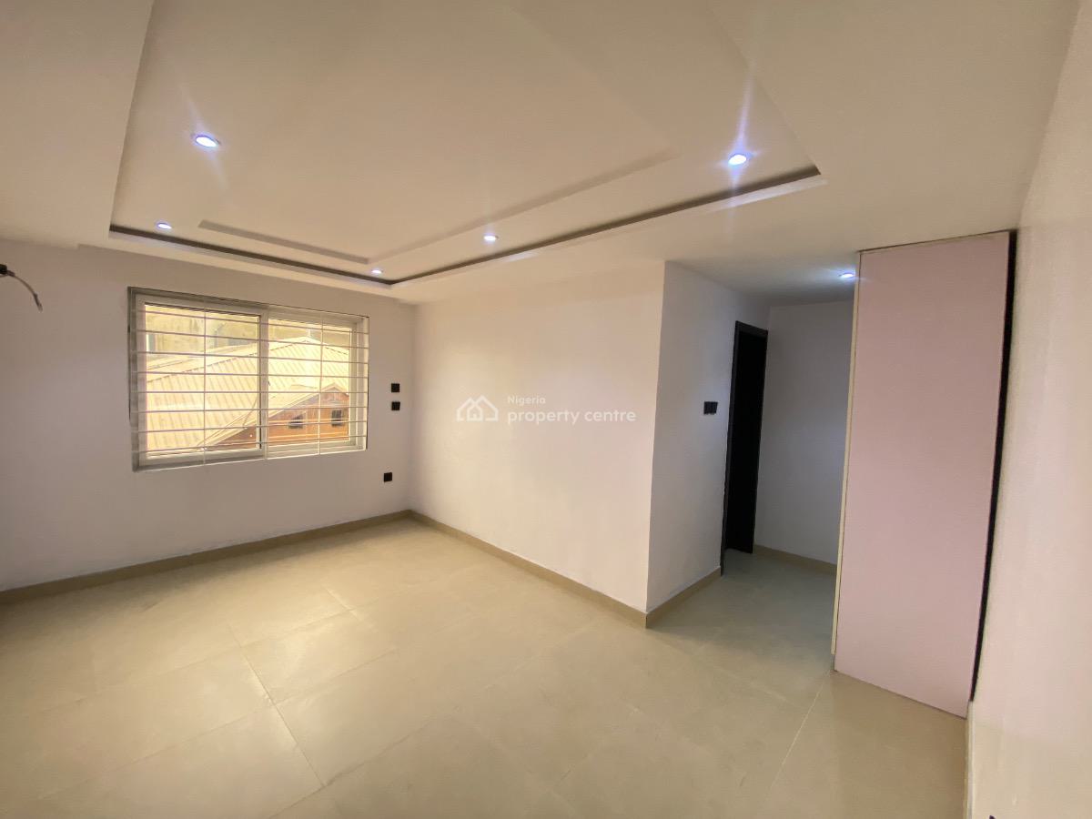 Luxury 3 Bedroom with Bq, Off Babatunde Anjose, Lekki Phase 1, Lekki, Lagos, Flat / Apartment for Rent