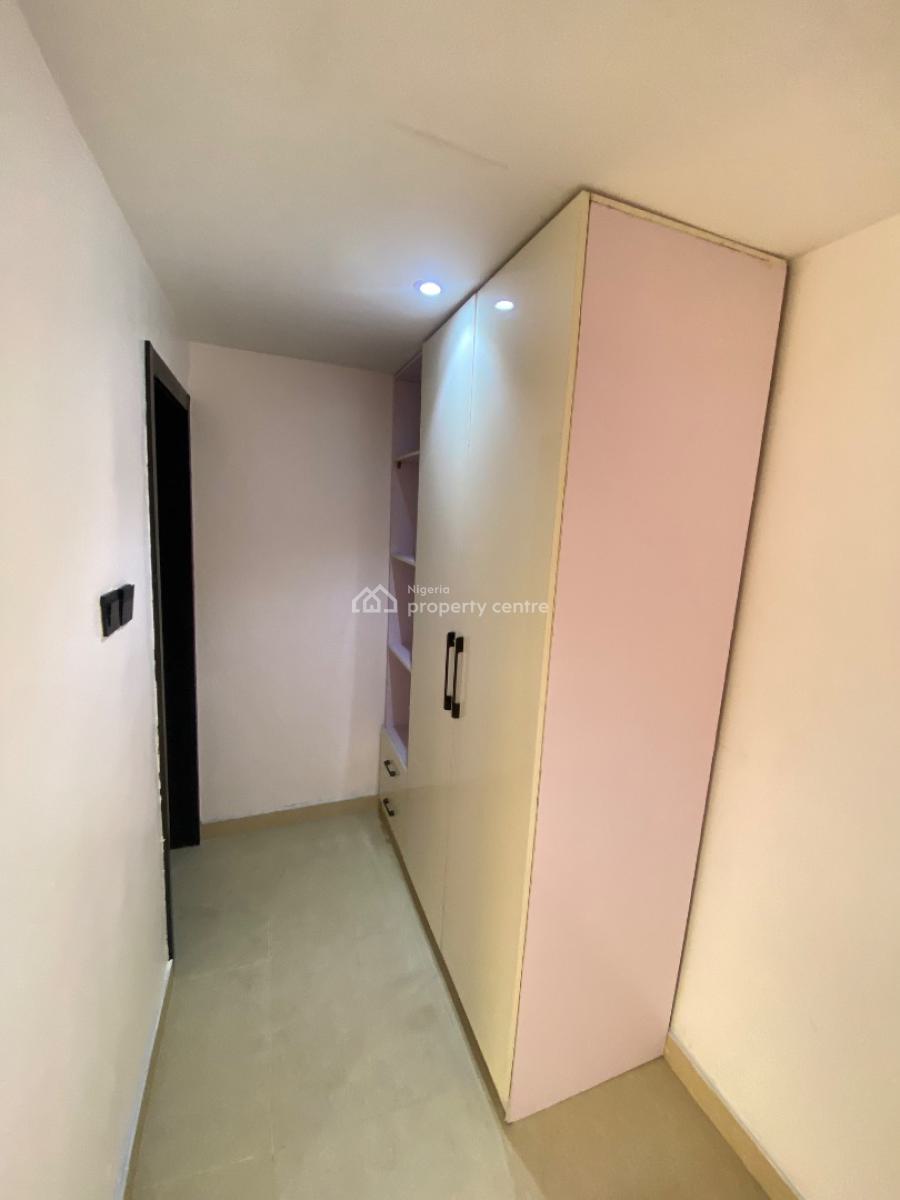 Luxury 3 Bedroom with Bq, Off Babatunde Anjose, Lekki Phase 1, Lekki, Lagos, Flat / Apartment for Rent