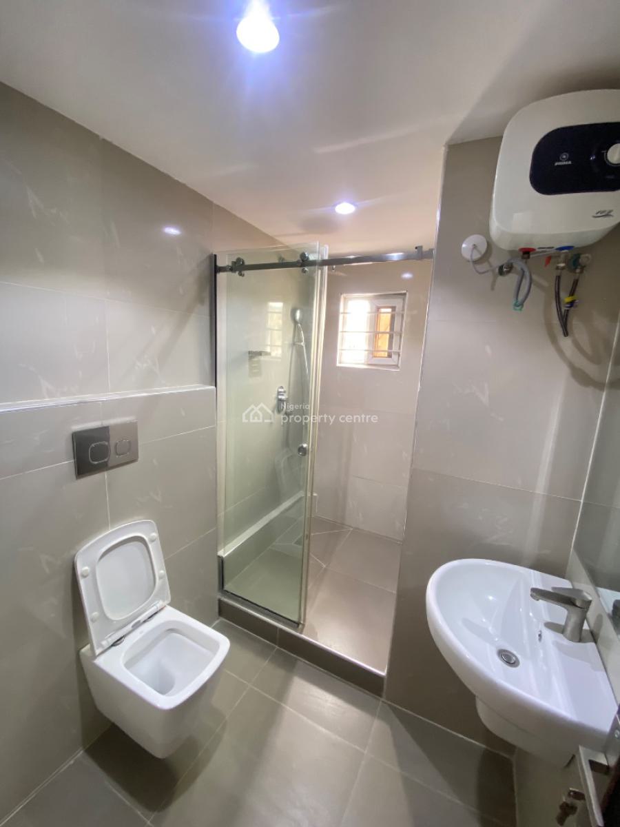Luxury 3 Bedroom with Bq, Off Babatunde Anjose, Lekki Phase 1, Lekki, Lagos, Flat / Apartment for Rent