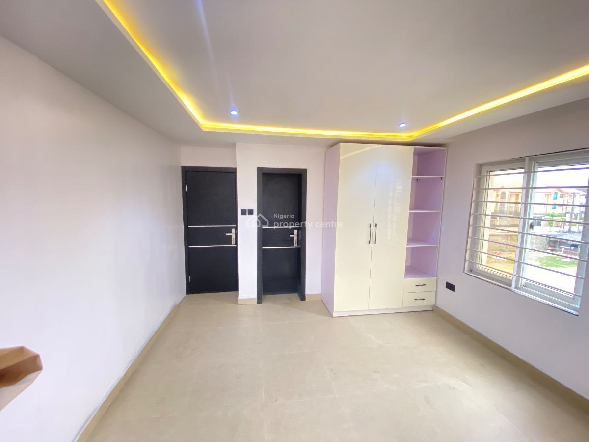 Luxury 3 Bedroom with Bq, Off Babatunde Anjose, Lekki Phase 1, Lekki, Lagos, Flat / Apartment for Rent