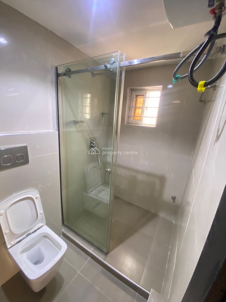 Luxury 3 Bedroom with Bq, Off Babatunde Anjose, Lekki Phase 1, Lekki, Lagos, Flat / Apartment for Rent