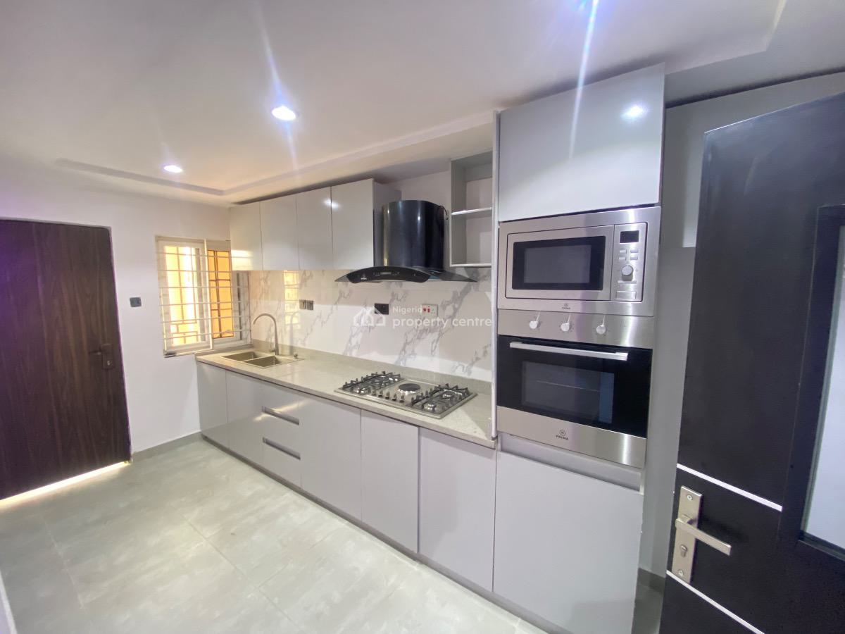 Luxury 3 Bedroom with Bq, Off Babatunde Anjose, Lekki Phase 1, Lekki, Lagos, Flat / Apartment for Rent