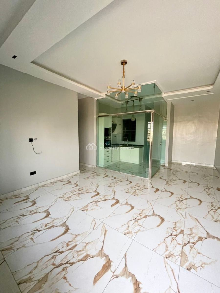 Astonishing 2 Bedroom Apartment Available, Freedom Way, Lekki Phase 1, Lekki, Lagos, Flat / Apartment for Sale