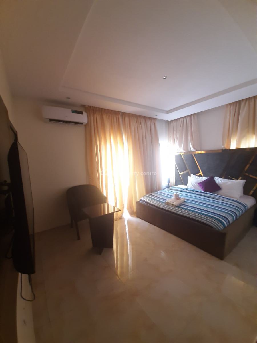 Serviced 3 Bedroom En-suite Flat with 1 Room Bq, Rnting Without Furni, Oniru, Victoria Island (vi), Lagos, Flat / Apartment for Rent
