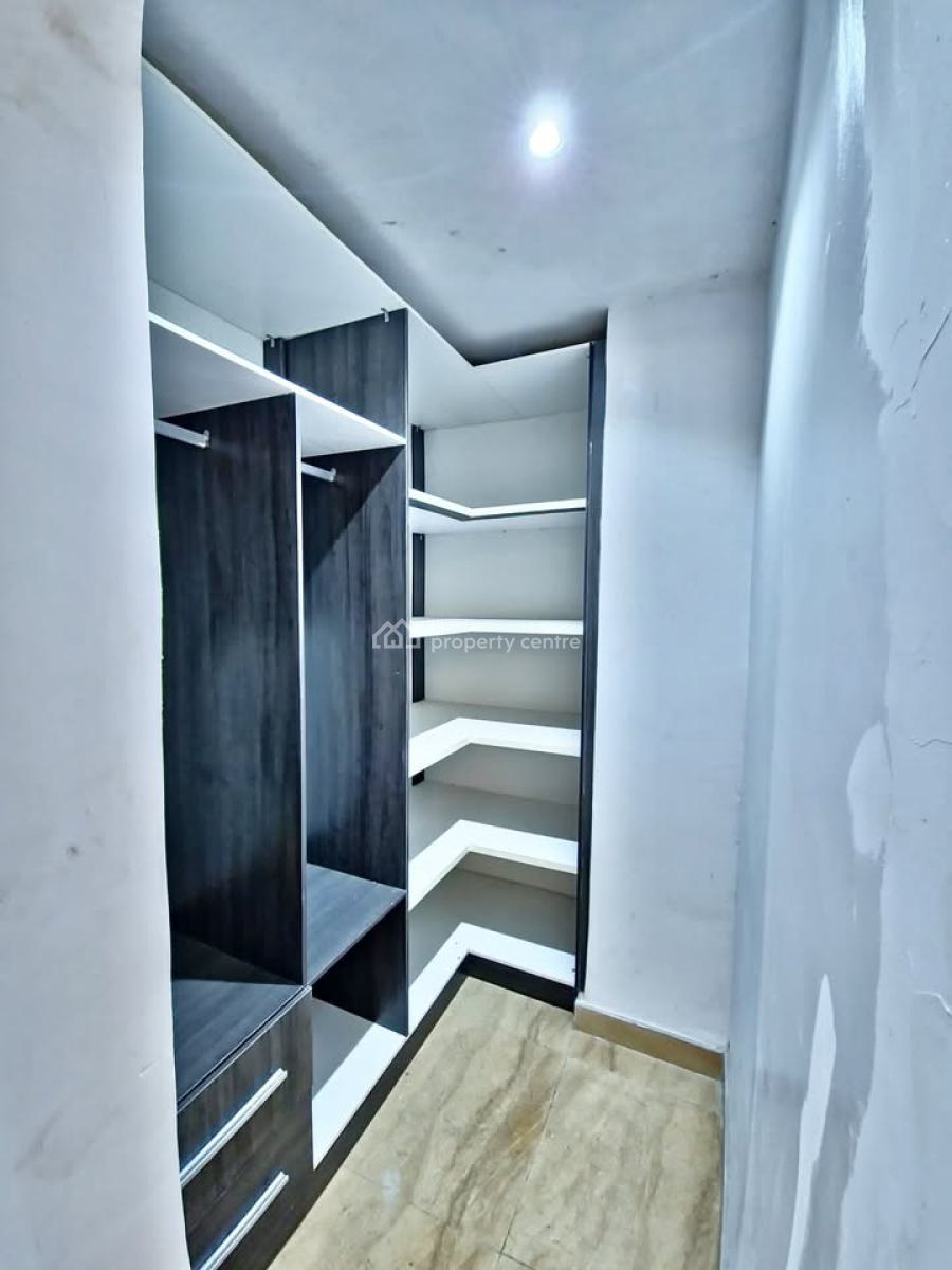 a Lovely 4bedroom Massionette Duplex,, Secured Estate, Surulere, Lagos, House for Sale