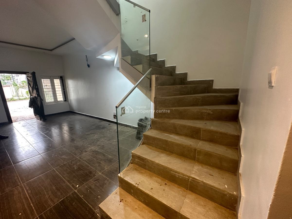Luxury 4 Bedroom Terrace Duplex with Bq, Guzape District, Abuja, Terraced Duplex for Sale