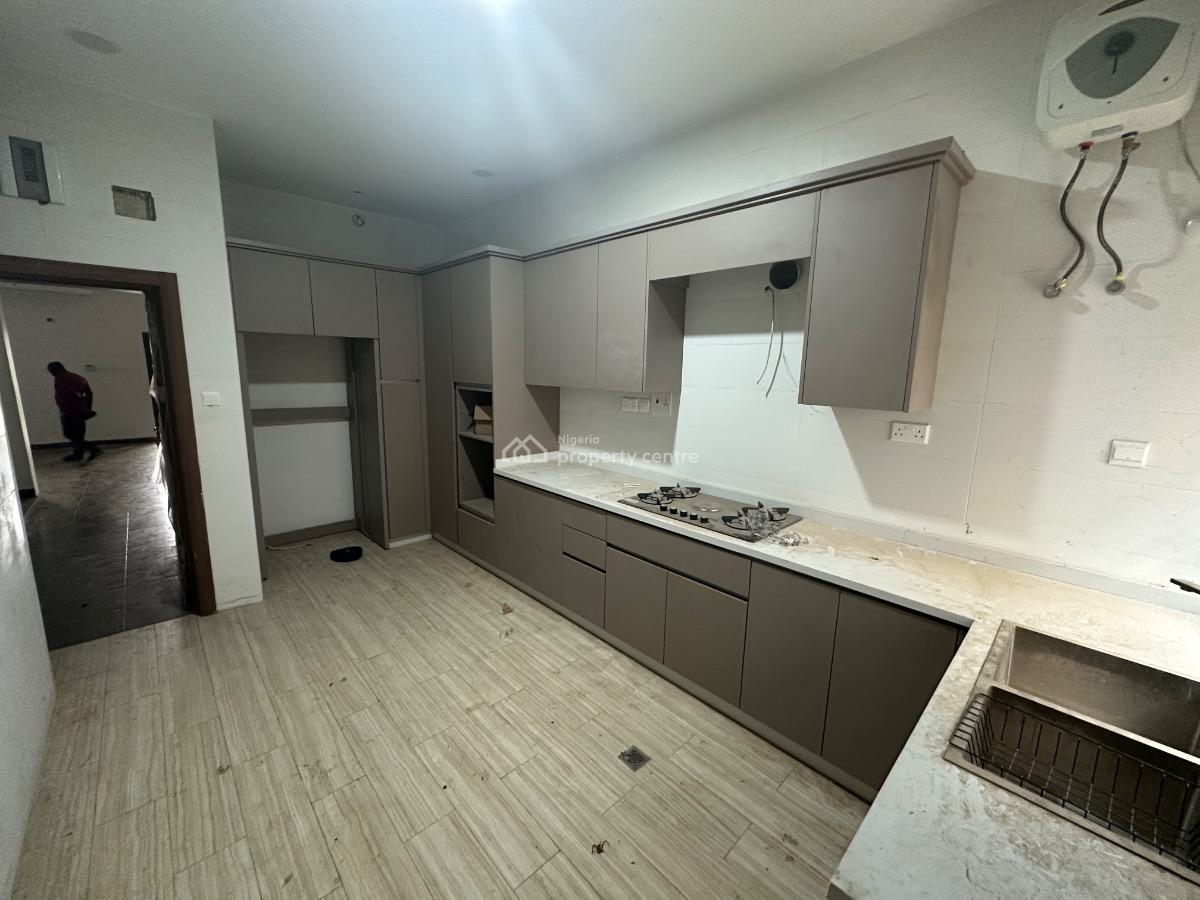Luxury 4 Bedroom Terrace Duplex with Bq, Guzape District, Abuja, Terraced Duplex for Sale