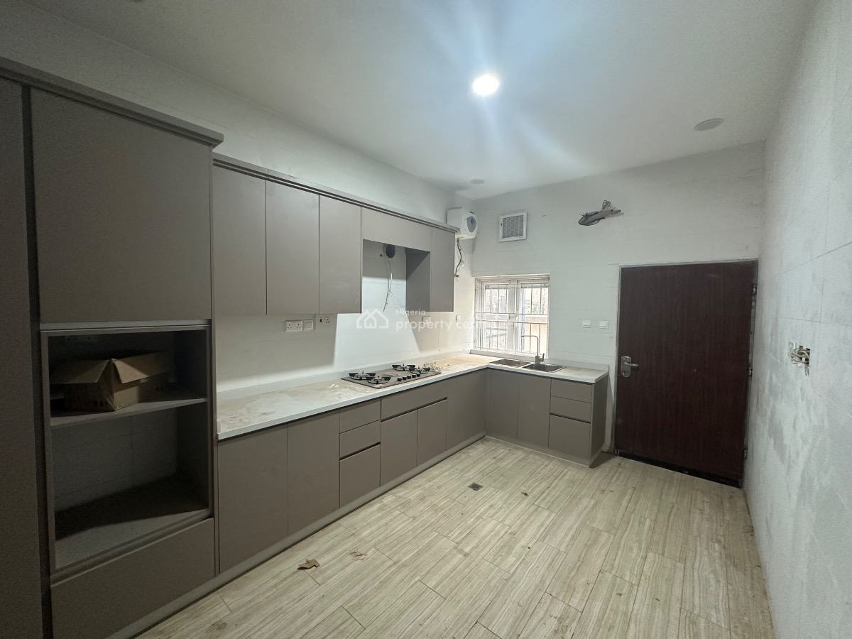 Luxury 4 Bedroom Terrace Duplex with Bq, Guzape District, Abuja, Terraced Duplex for Sale