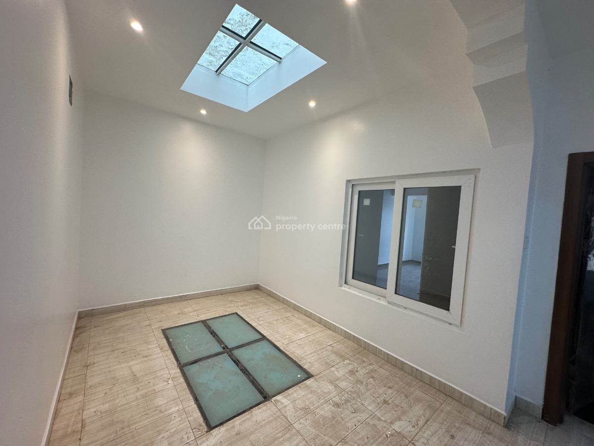 Luxury 4 Bedroom Terrace Duplex with Bq, Guzape District, Abuja, Terraced Duplex for Sale