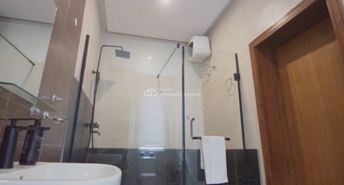 Fully Furnished & Serviced 3bedroom Apartment, Lekki Phase 1, Lekki, Lagos, Flat / Apartment for Rent