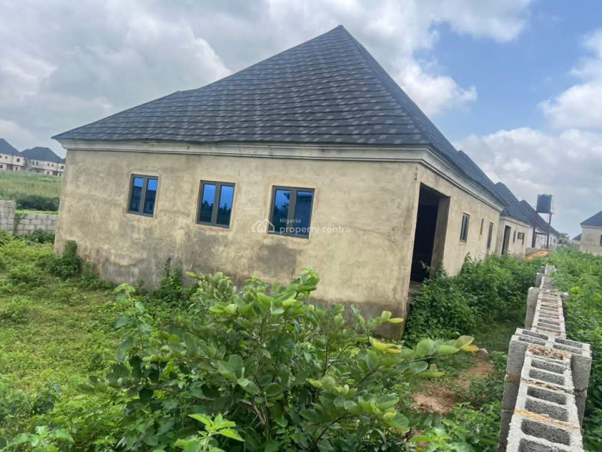 4 Bedroom Detached Bungalow with Bq, Sotubo, Sagamu, Ogun, Detached Bungalow for Sale