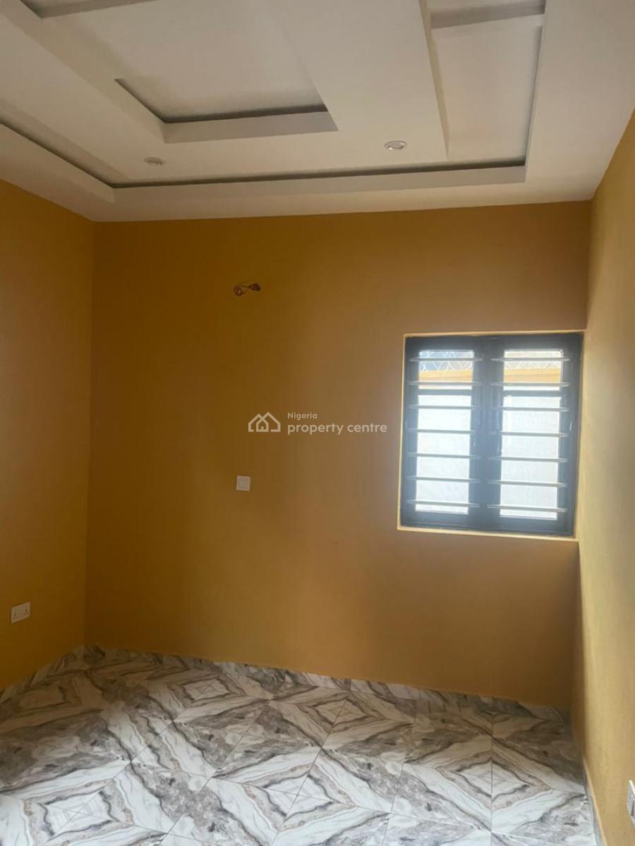 Luxury 2 Bedroom Flat at 10 Ikola Road Ipaja, Ipaja, Lagos, Flat / Apartment for Rent