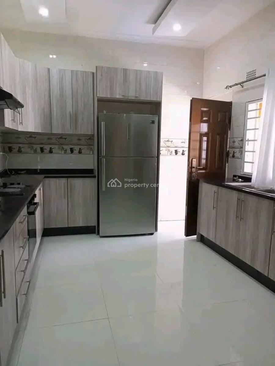 Exquisite 4 Bedrooms Detached Bungalow with Bq in a Prime Estate, Ikeja, Lagos, Detached Bungalow for Sale