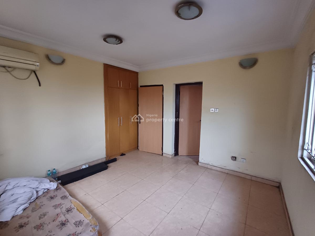 3 Bedroom Flat on The Second Floor, Maitama District, Abuja, Flat / Apartment for Rent