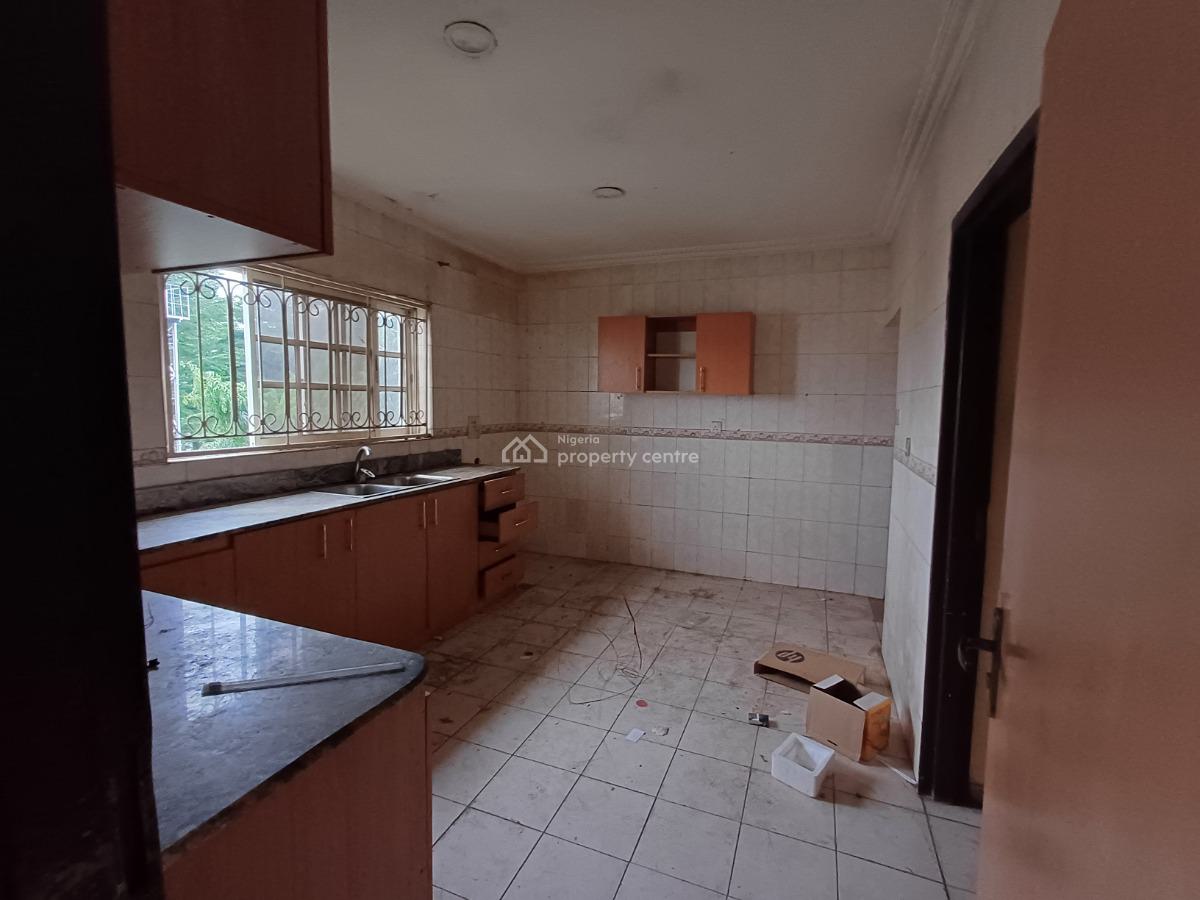 3 Bedroom Flat on The Second Floor, Maitama District, Abuja, Flat / Apartment for Rent