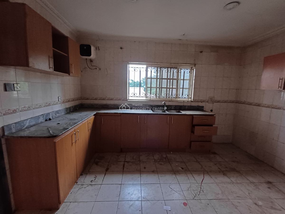 3 Bedroom Flat on The Second Floor, Maitama District, Abuja, Flat / Apartment for Rent