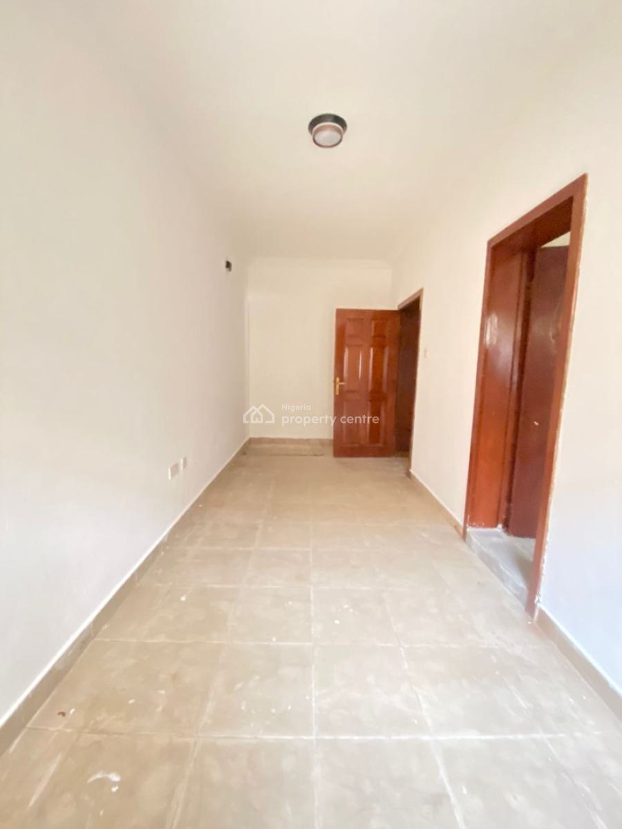 Nice 3 Bedroom Apartment, Lekki Phase 1, Lekki, Lagos, Flat / Apartment for Rent