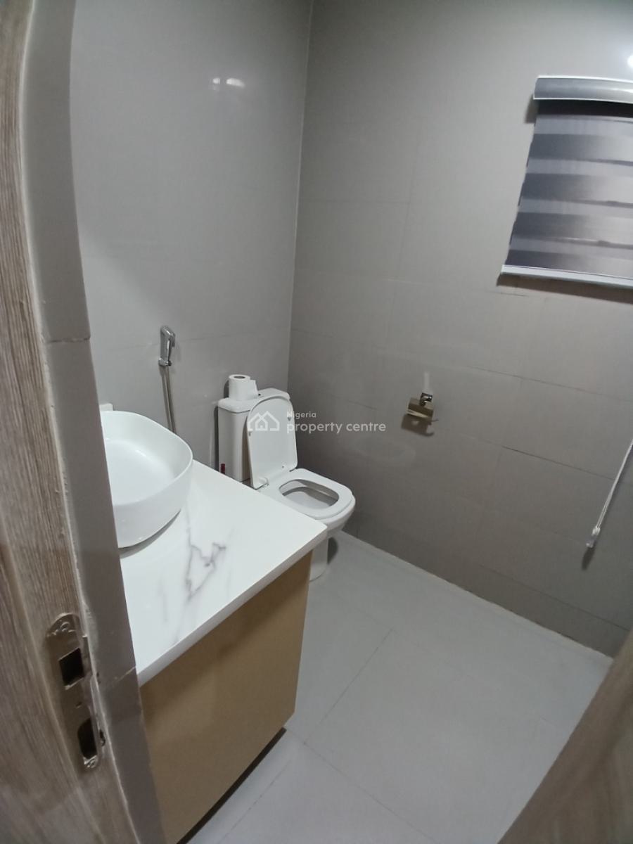 Fully Furnished 2 Bedroom Block of Flat, Guzape Abuja Diplomatic Zone, Guzape District, Abuja, House for Rent