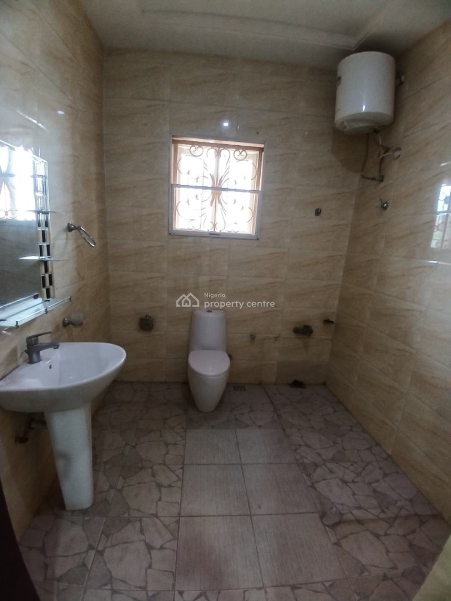 Under Renovation 4 Bedroom Terrace Duplex with 1room Bq, Guzape Abuja Diplomatic Zone, Guzape District, Abuja, Terraced Duplex for Rent