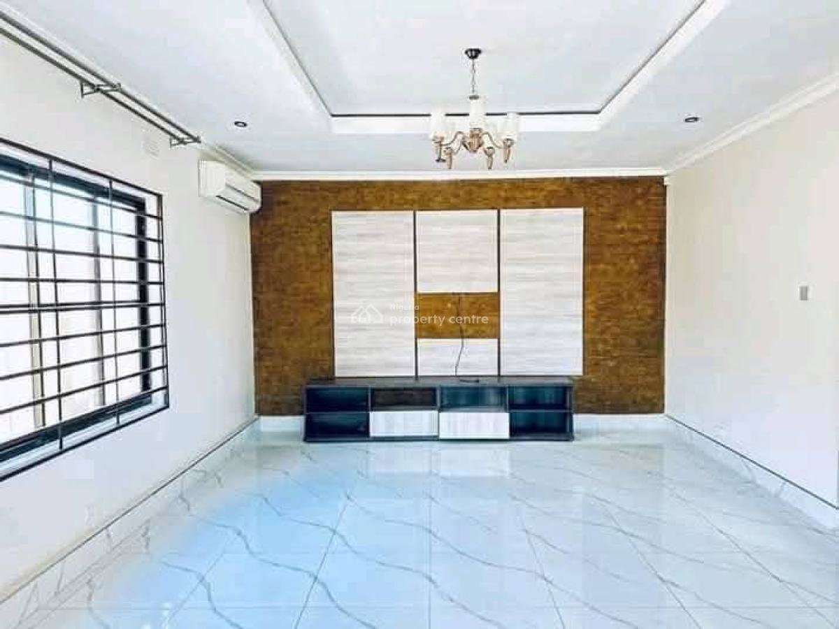 2 Bedroom Flat with Luxury Features, Soluyi, Gbagada, Lagos, Flat / Apartment for Rent